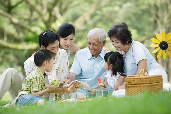 Chiến lược phát triển gia đình Việt Nam là đề tài rất quan trọng và được quan tâm bởi mỗi gia đình. Bằng cách tìm hiểu và ứng dụng chiến lược này, gia đình bạn sẽ cải thiện cuộc sống, tăng cường tình cảm, trí tuệ và định hướng cho con em sự nghiệp trong tương lai.